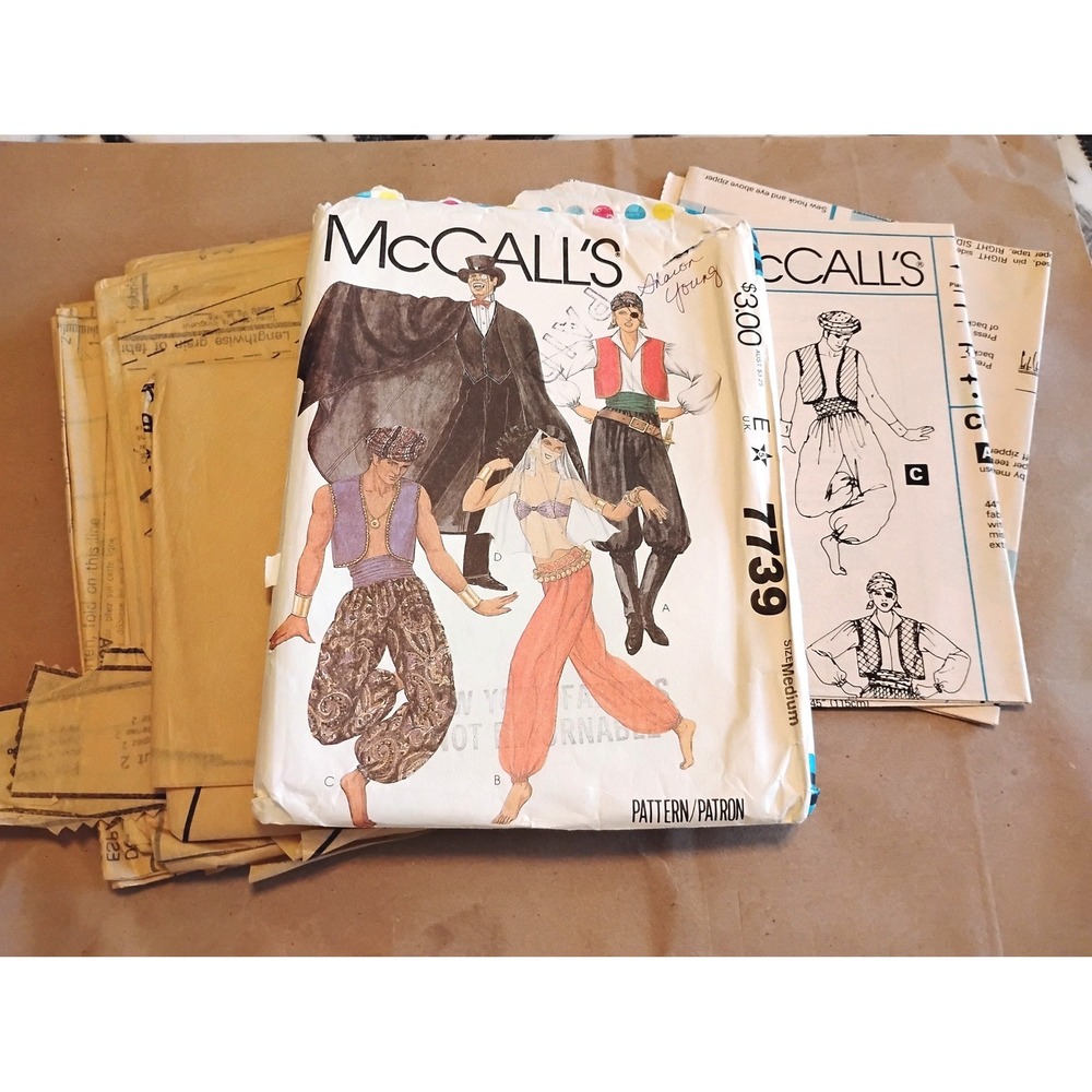 Vintage '81 McCalls 7739 Costume Sewing Pattern Halloween Festival cosplay diy